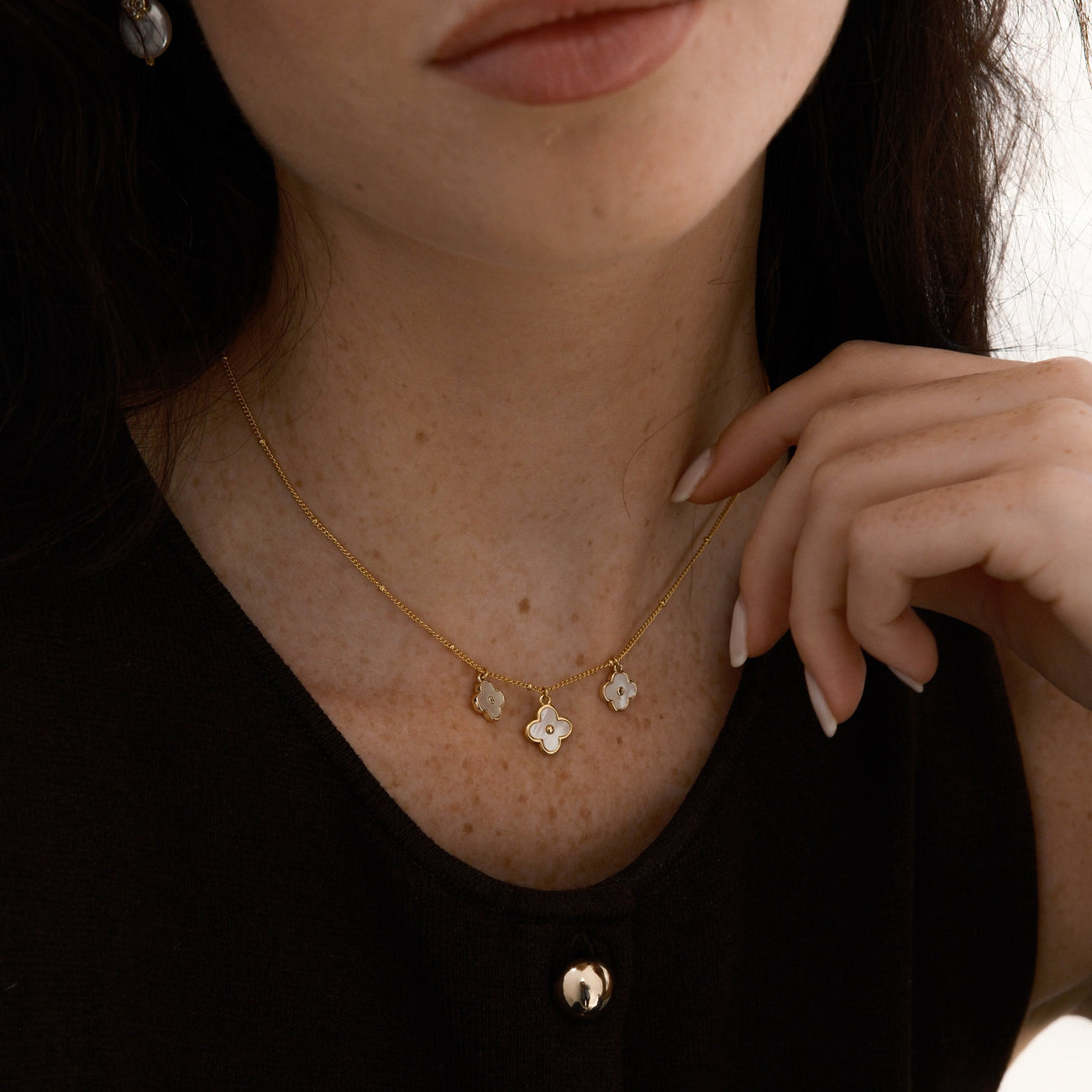 Three Fleur Necklace